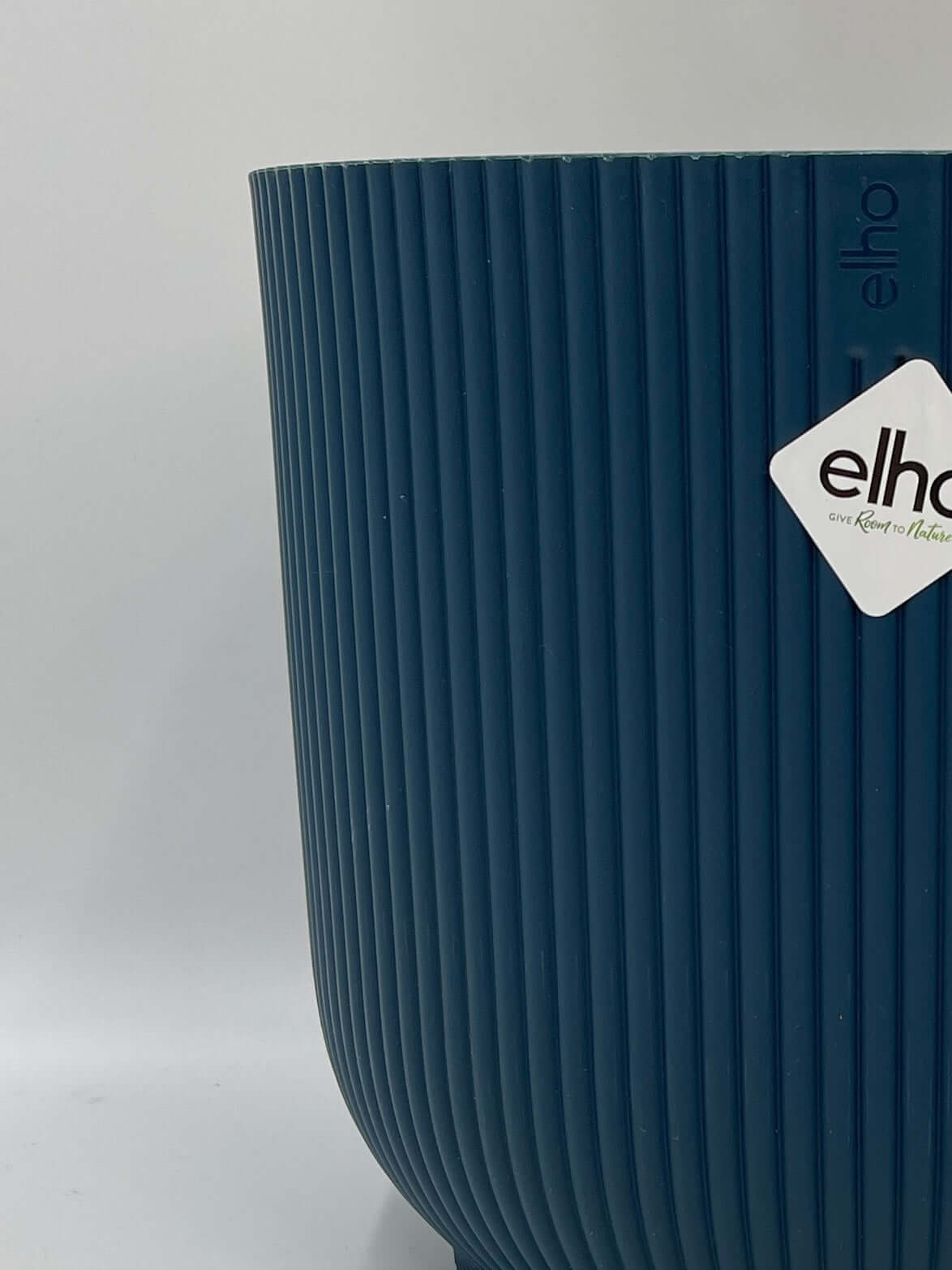 Elho Vibes Fold, Deep Blue Plant Pots in Multiple Sizes, Recycled Plastic