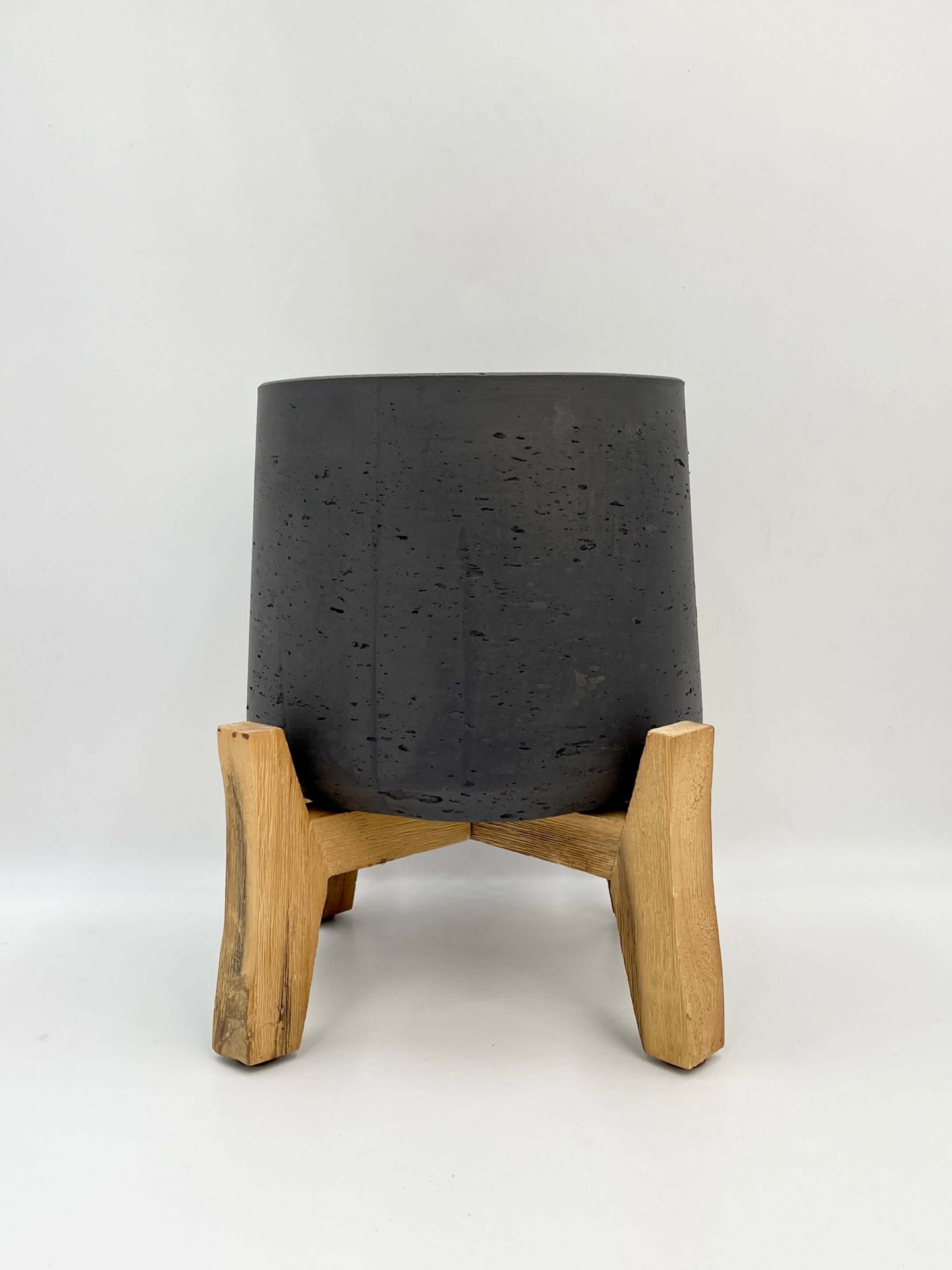 Patt Plant Pots on Wood Stand, Black Washed, Indoor & Outdoor 17cm - 23cm Plant Pot