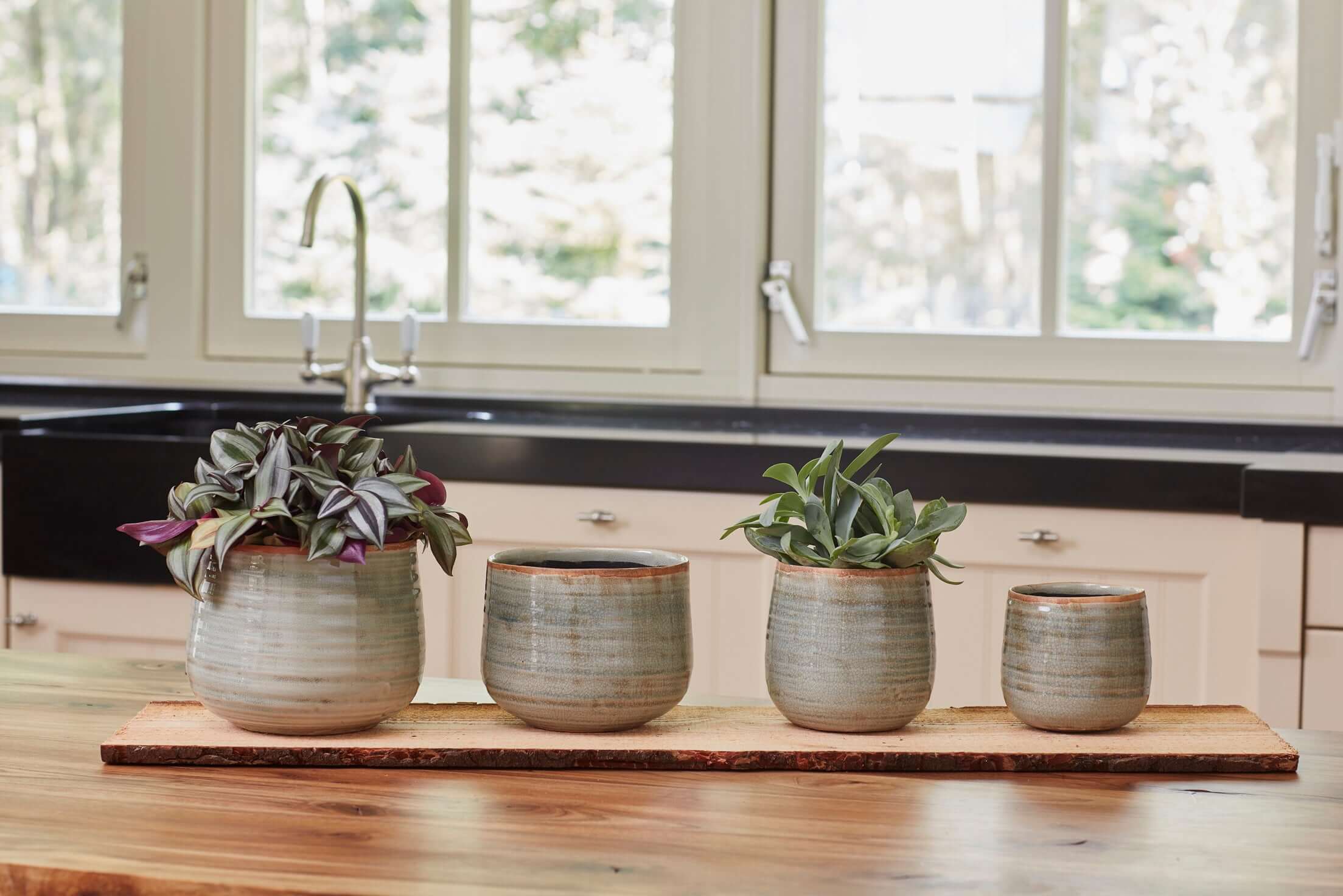 Iris Ceramic Plant Pots, Mint, Houseplant Pot in Multiple Sizes