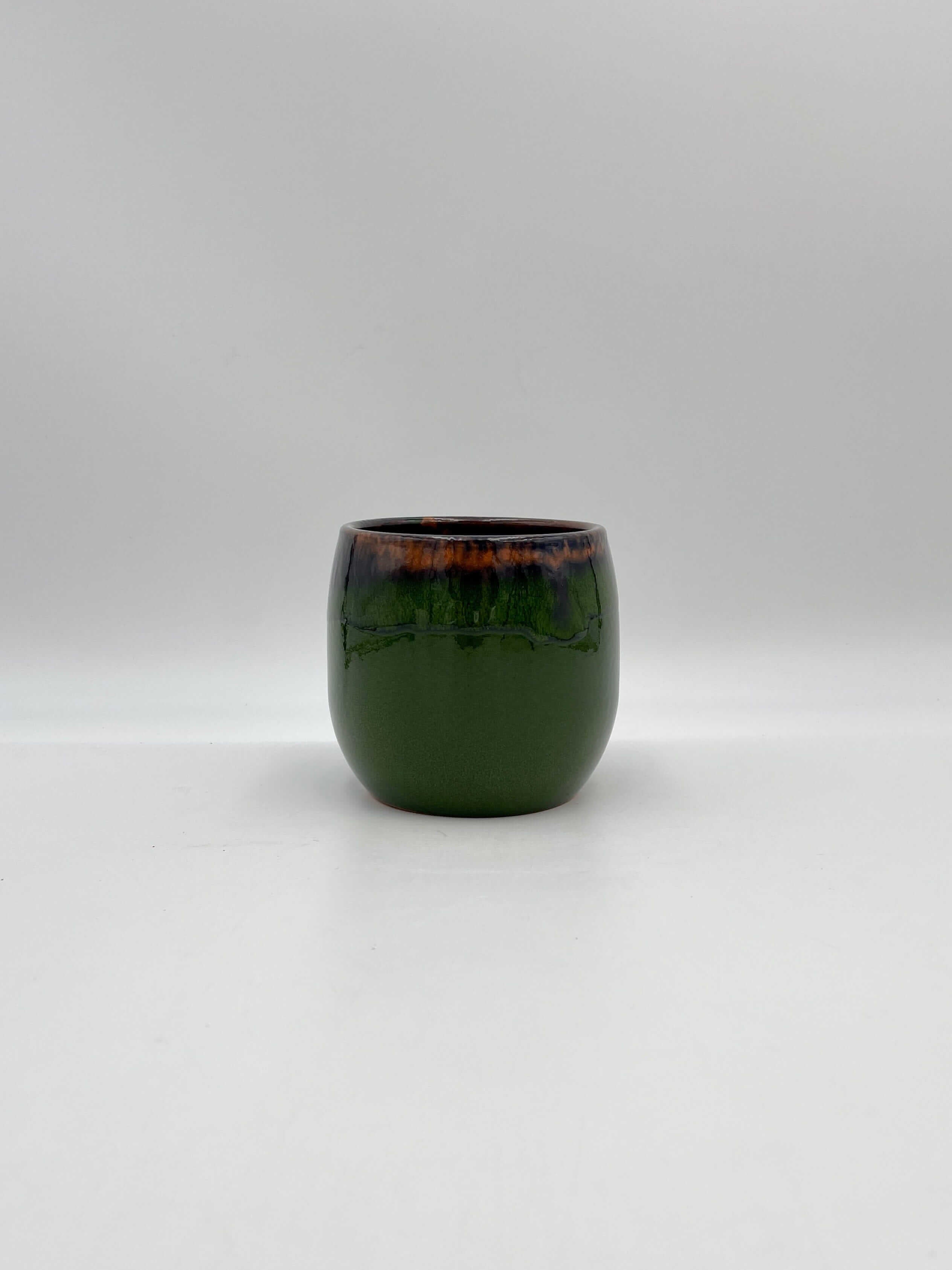 Charlotte, Retro Ceramic Plant Pots, Emerald Green, Indoor Plant Pot in Multiple Sizes