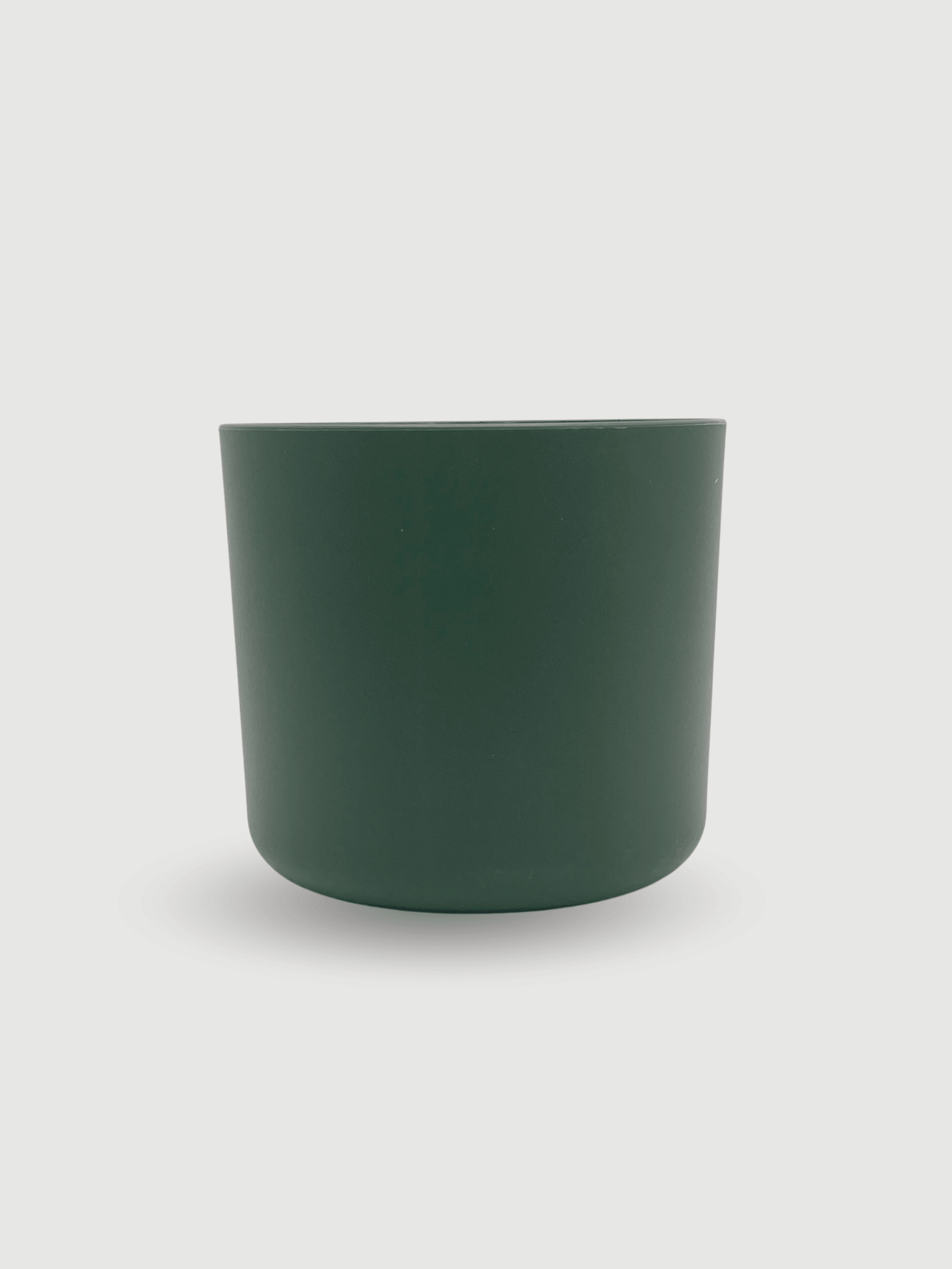 Eco-friendly_plant_pots_Elho_Leaf_Green_Plant_Pots_in_Multiple_Sizes