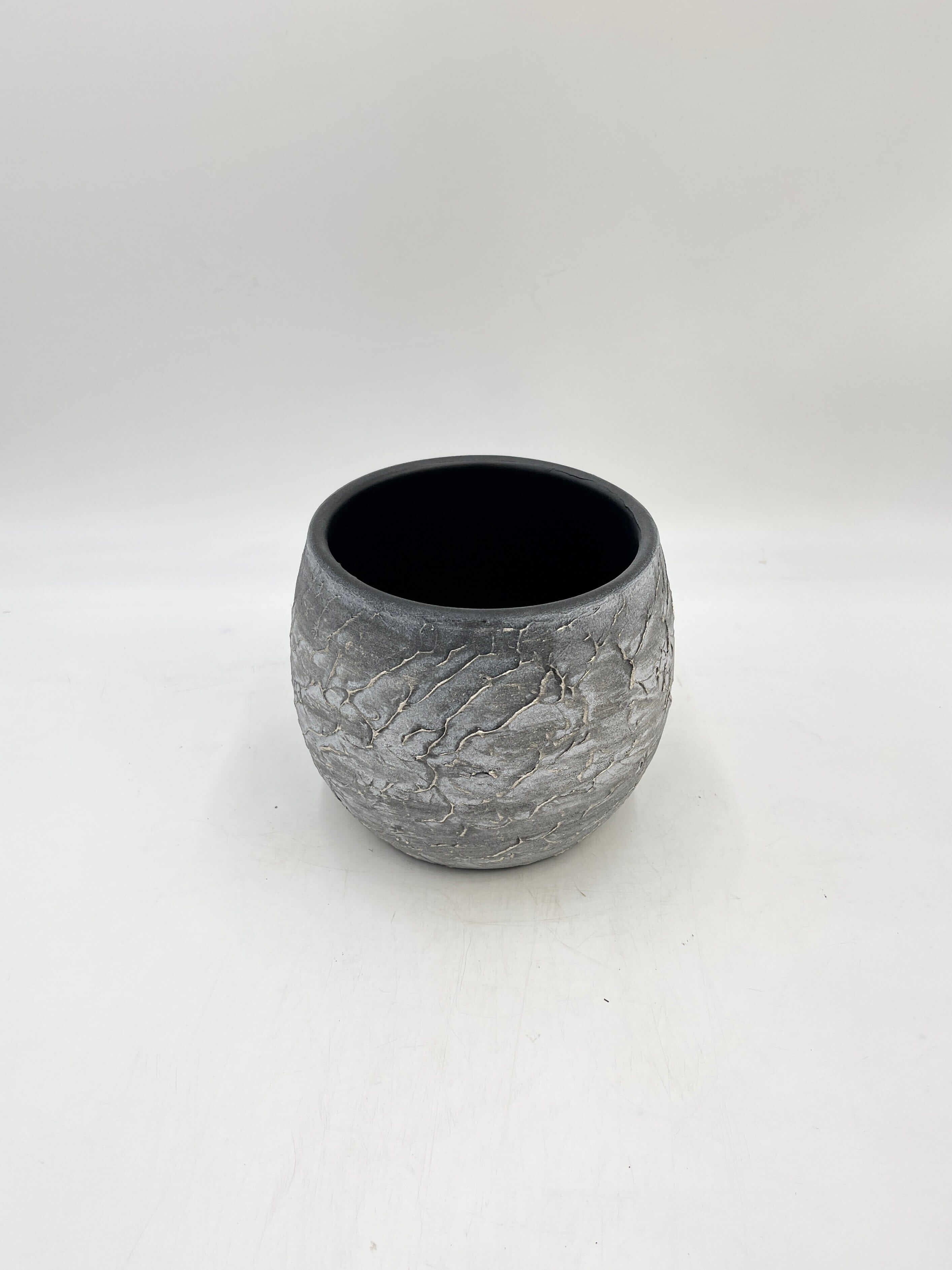 Evi Plant Pot, Antique Silver, D19 cm, Handmade