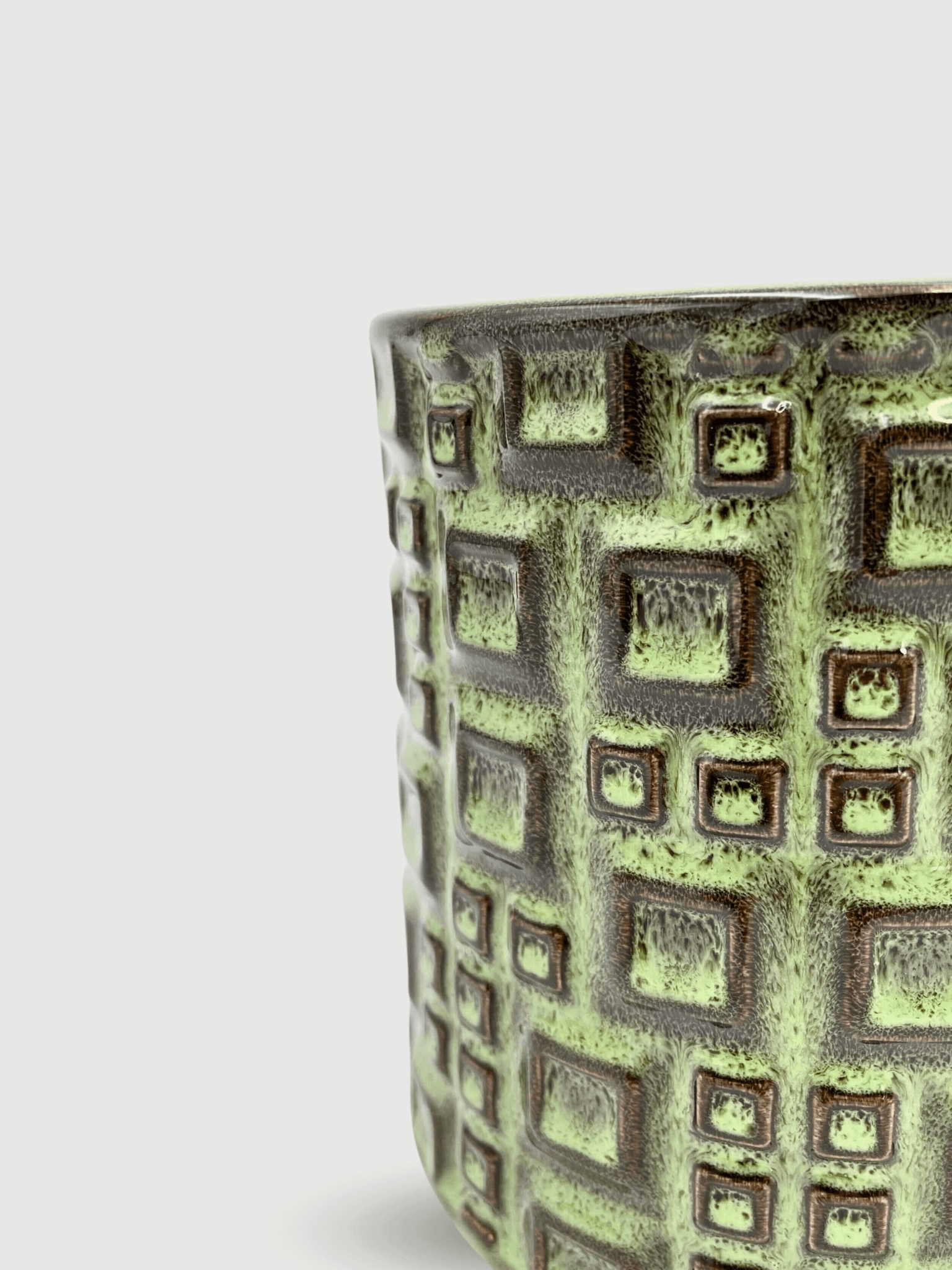 Fiene_Ceramic_Pot_Green_D14_cm_Handmade_Houseplant_Pot