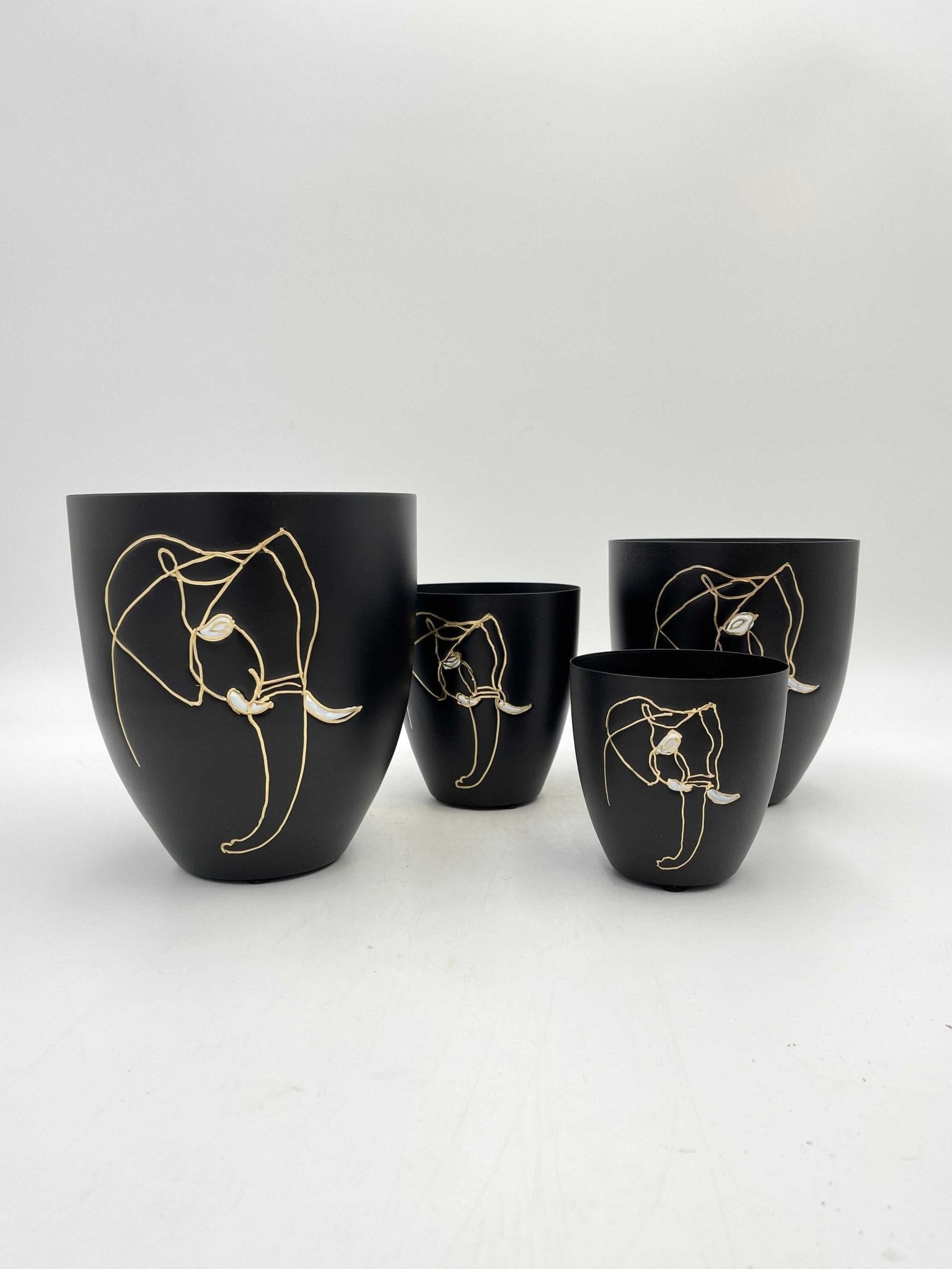 Leah Metal Elephant Plant Pots, Black, Indoor Plant Pot in Multiple Sizes