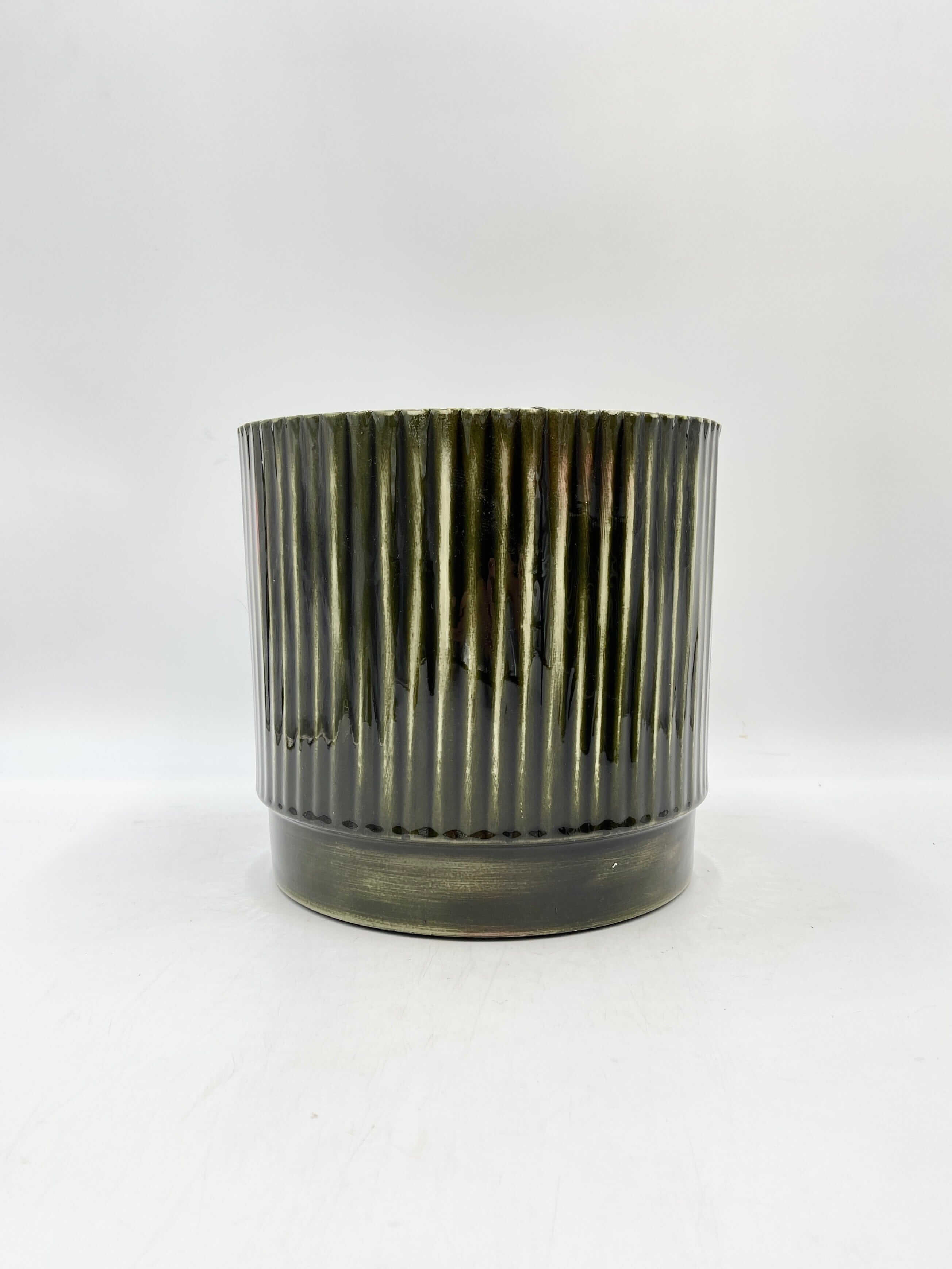 Nella Forest Handmade Metal Pots, Green