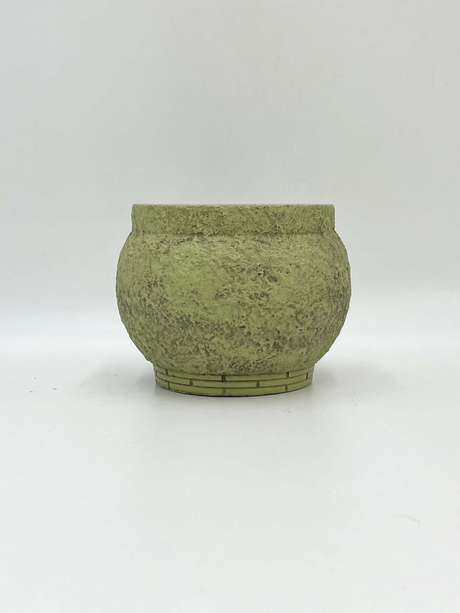 Handmade Lola Indoor Plant Pot, Concrete, Light Green