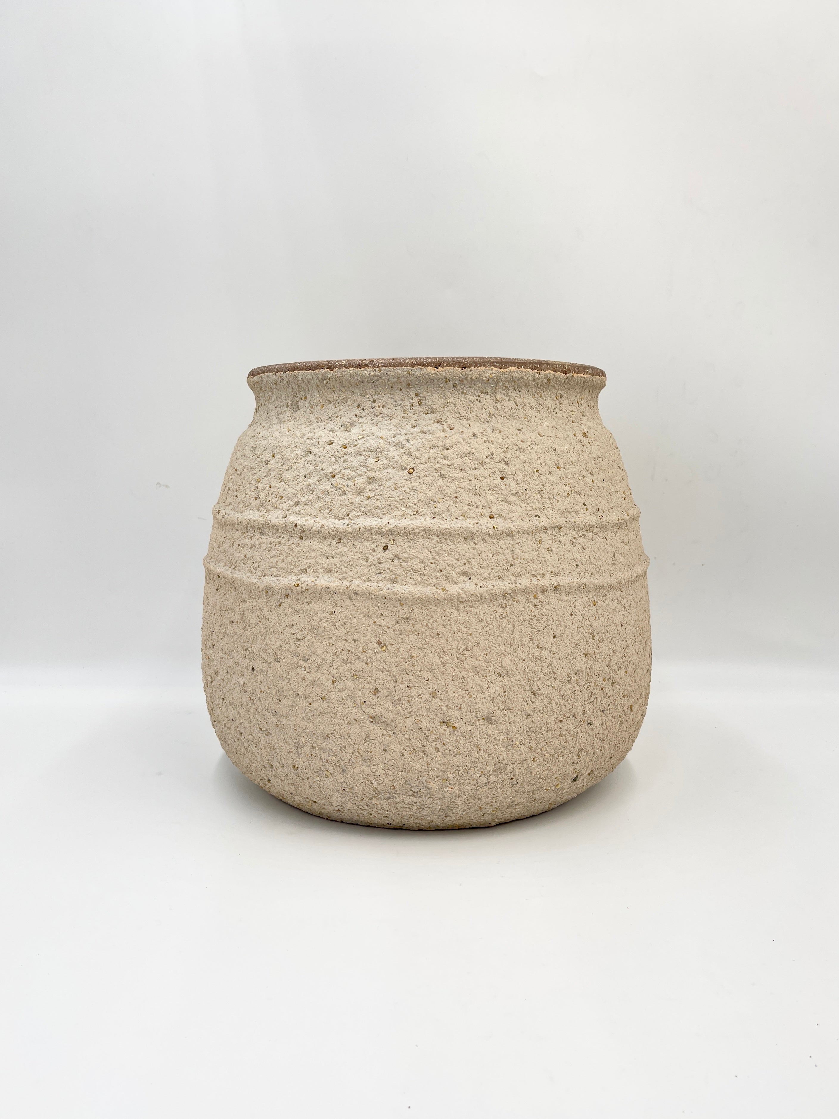 Hestia Mediterranean Planter - Sahara Sand, Large Pot, D32cm, Indoor & Outdoor