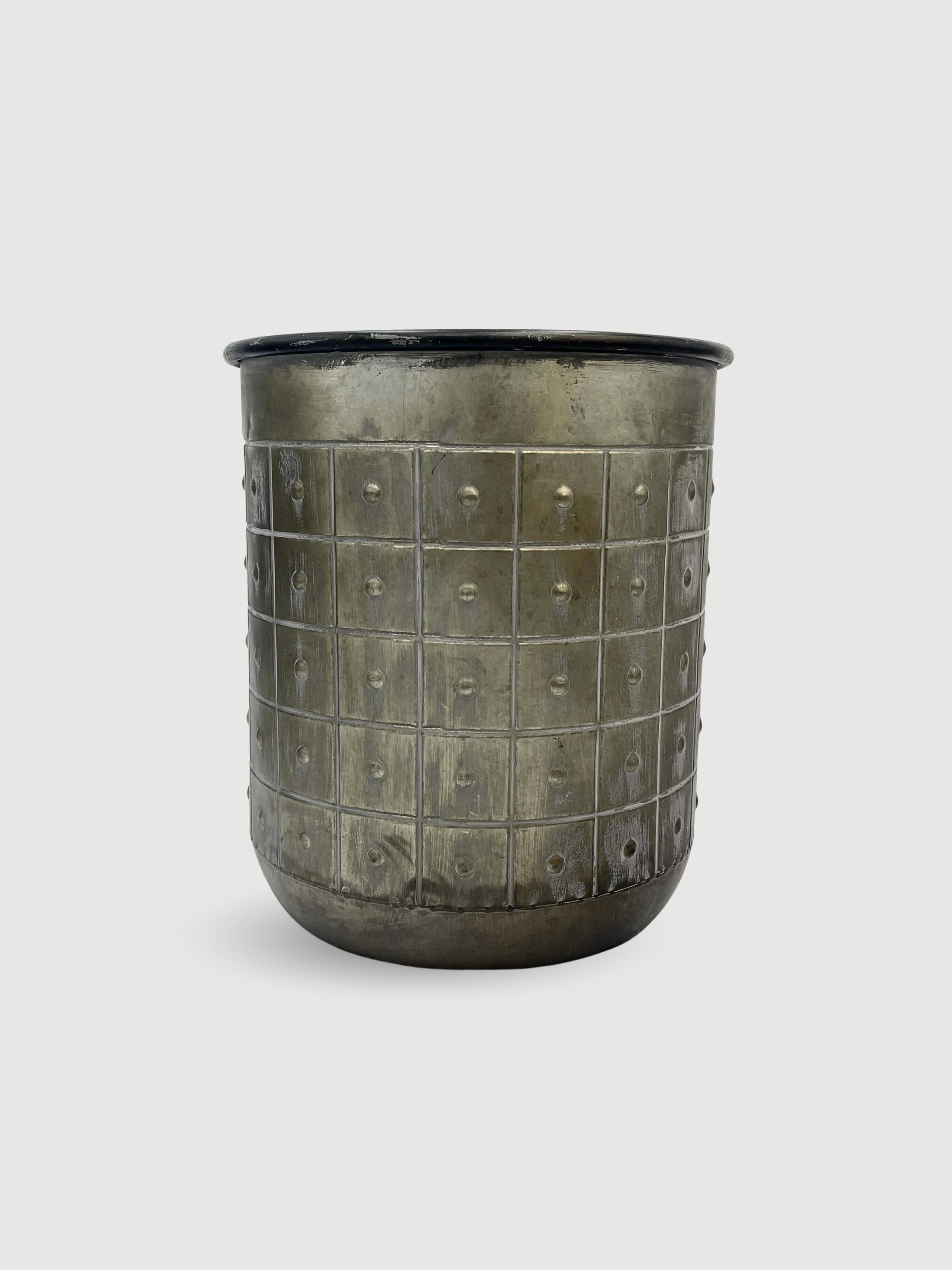 Tobi_Large_Metal_Plant_Pots_Lead_Handmade