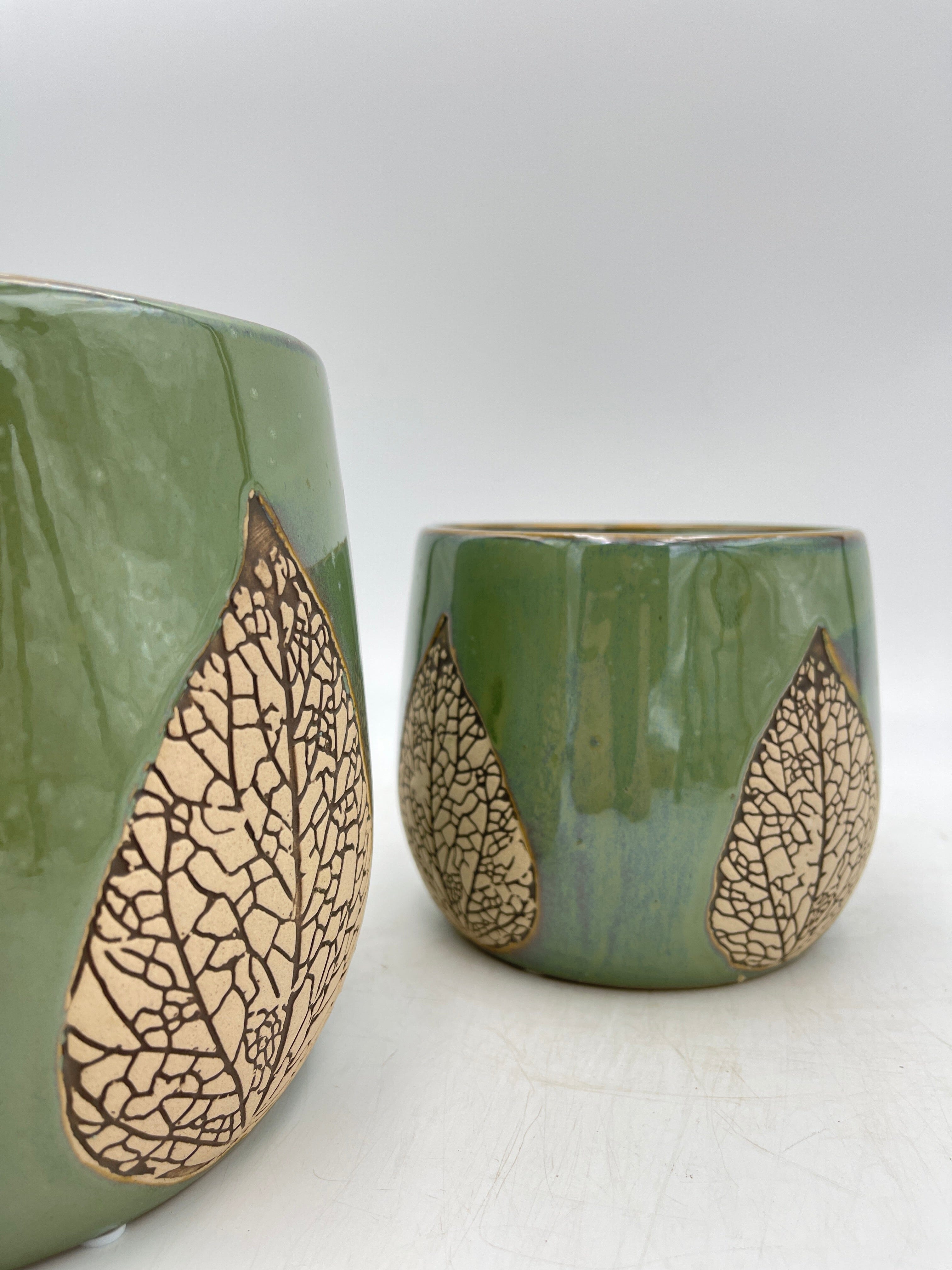 Leaf Ceramic Plant pots, Green