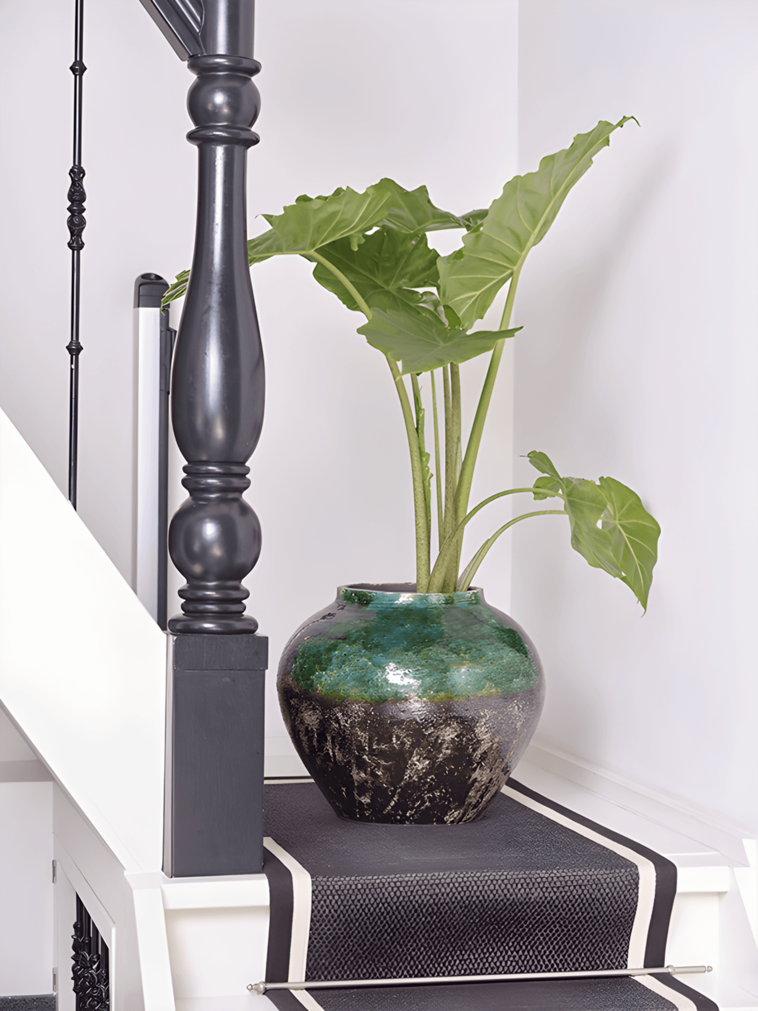  Retro Green Houseplant Pot - Lindy Jar - Handmade - H28cm