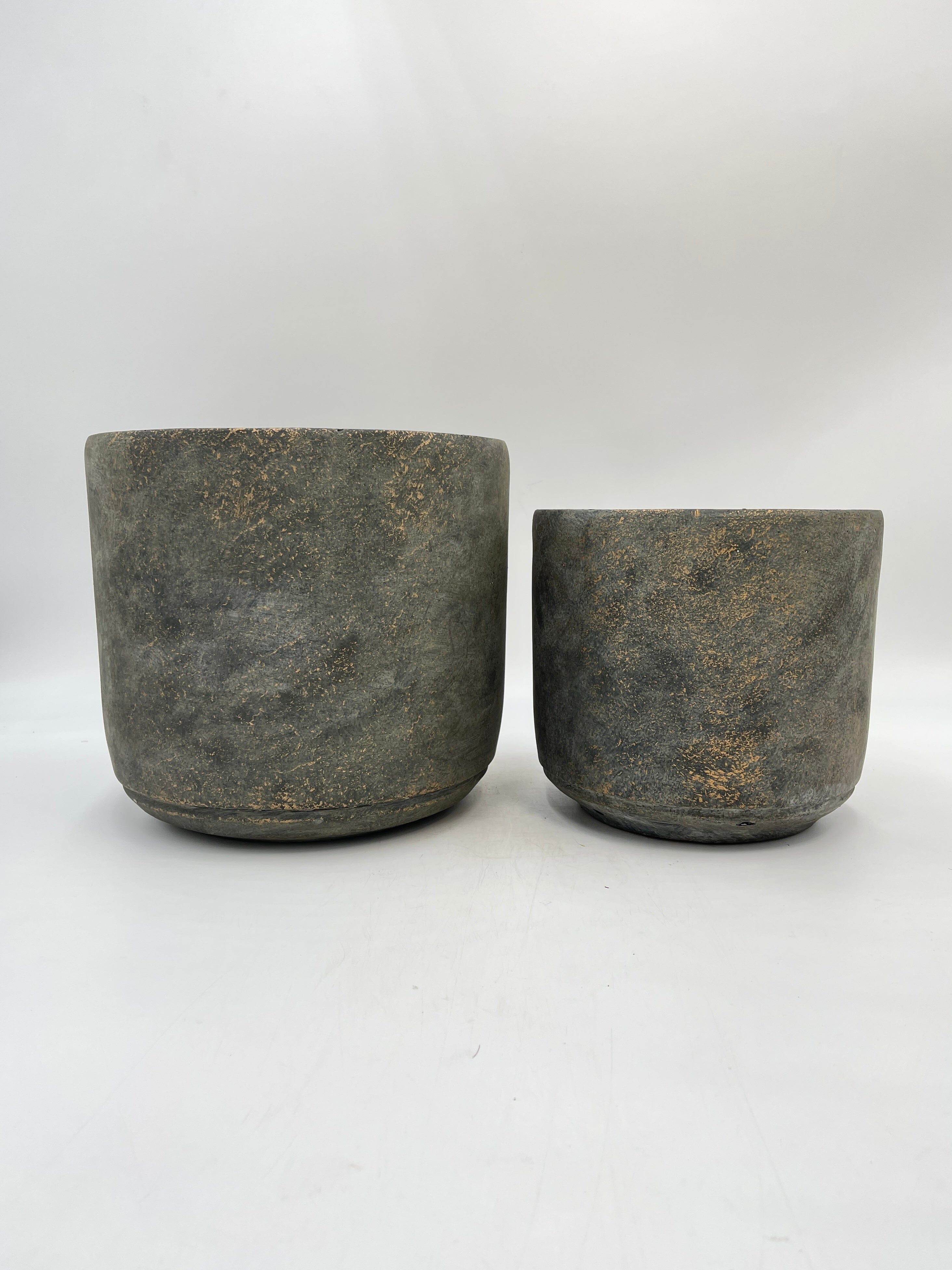 Saar Cement Plant Pots, Earth Grey