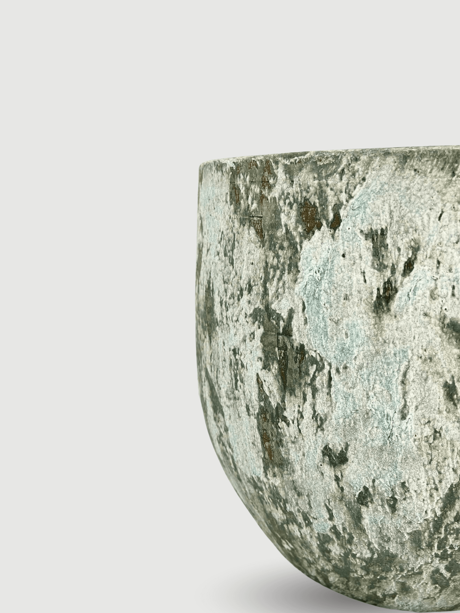 Sem_Handmade_Rustic_Ceramic_Indoor_Plant_Pots_in_Multiple_Sizes_Green