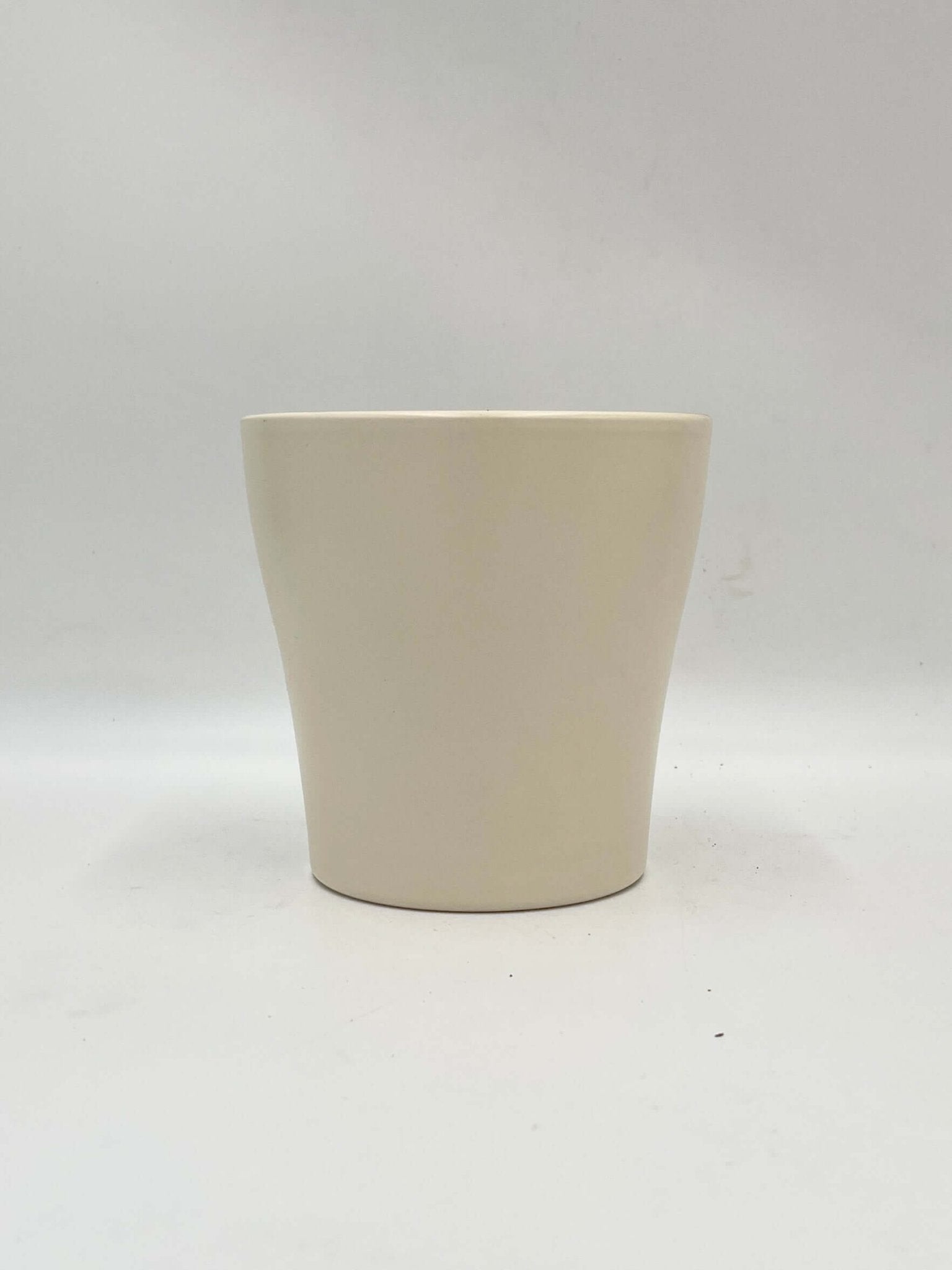  White Ceramic Plant Pot - D13cm